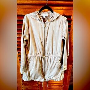 Michale Kors xs lightbweight rain jacket with hoodie